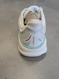 Hoka 1162012 DAMEN BONDI 9 BRANDNEU IM KARTON - Bild 1 von 9