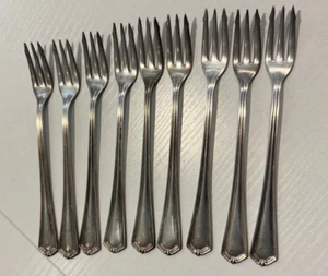 9 horquillas aperitivos International Silverplate chapadas en plata 6" fuera de obra - Imagen 1 de 4