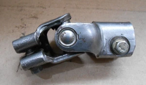 Rover 200 400 XW R8 1989-95 Steering column lower coupling - Picture 1 of 4