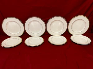 Royal Doulton Romance HEATHER Juego de 8 Piezas de 4 Cada Ensalada y Platos de Pan Inglaterra - Imagen 1 de 2