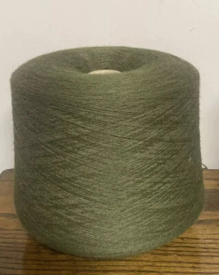 CARRETE CONO LANA GIGANTE 3 libras oliva 21-16. Rosca Z2297 8275Q Clase-1 Foto 1 de 4