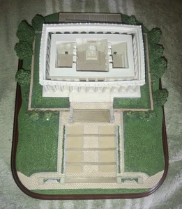 LINCOLN MEMORIAL REPLICA DANBURY MINT. WASHINGTON DC - Picture 1 of 15