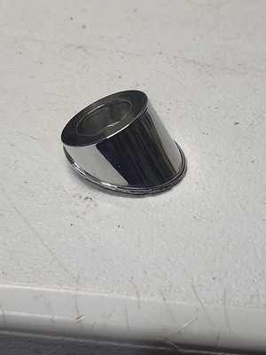 1960 Chevrolet antena moldura porca ala novo na caixa - Imagem 1 de 4