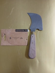 Quarter Moon DON CARLOS Knife Used Only One - Picture 1 of 4