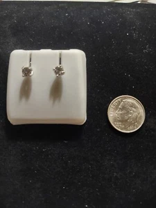 Moissanit Ohrringe Schraubverschluss 4 mm Ohrstecker - Bild 1 von 4