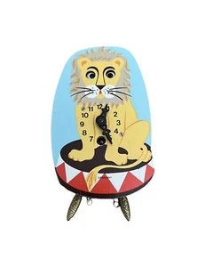 Vintage Googly Moving Eye German Lion Key Wind Pendulette Mini Wall Cuckoo Clock - Picture 1 of 6