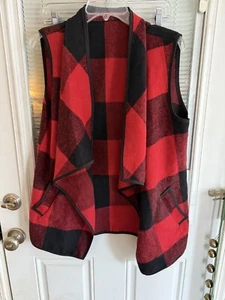 Buffalo Plaid Vest Red Black Drapy Pockets Sleeveless Boho Barely worn Sz L - Picture 1 of 5