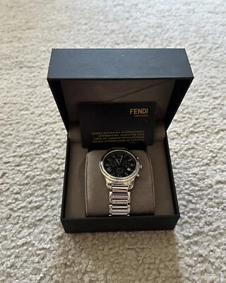 Relógio masculino Fendi Classico modelo F252011000 - Imagem 1 de 4