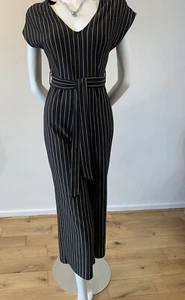 NEW LOOK STRIPPED JUMPSUIT SIZE UK 8 US 4 EUR 36 BLACK BEIGE 72% POLYESTER - Picture 1 of 10