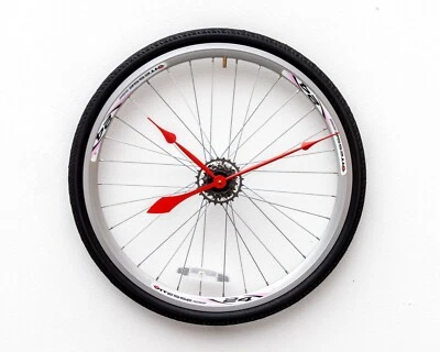 Recycled Bike wheel & Tire  wall clock, bicycle, cycle, upcycle, Gear, spoke, - Изображение 1 из 4