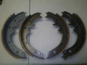1958-1978 AMC/Dodge/Ford/Mercury/Plymouth 10" x 2&1/2" Riveted Brake Shoes - Picture 1 of 2