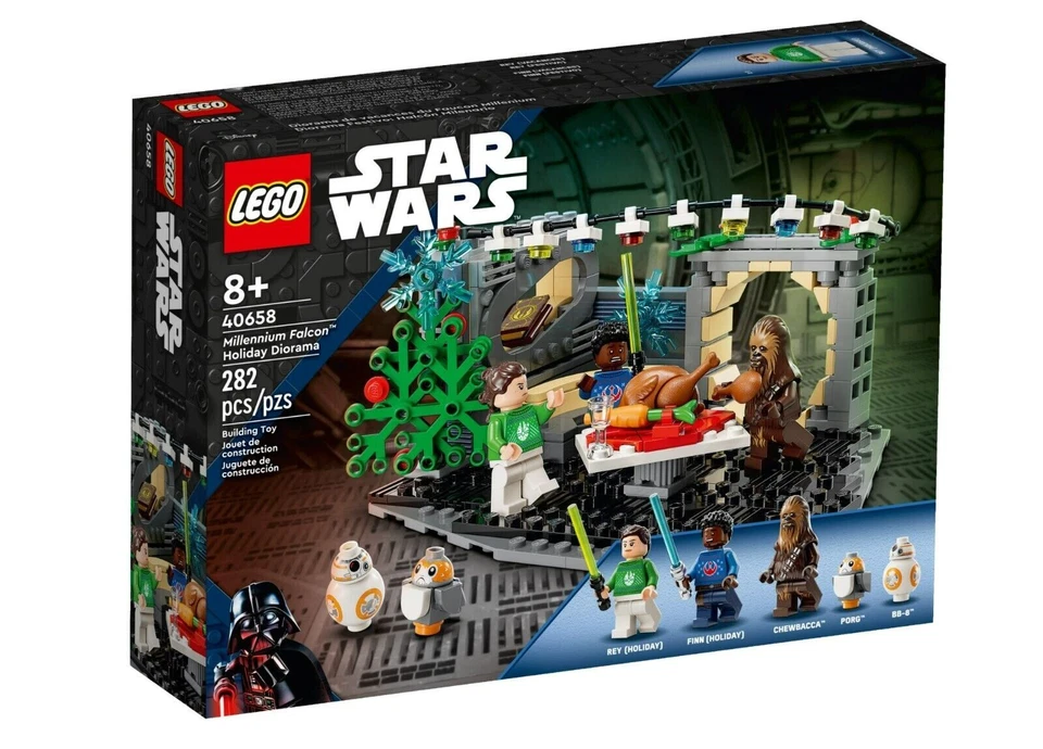 LEGO Star Wars: Millennium Falcon Holiday Diorama (40658)