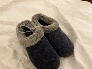 Deer Foam Black Faux Fur Slippers D. F. by US 7-8 EU 38-39 - Picture 1 of 5