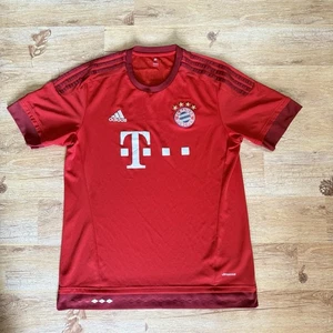 Bayern Munich 2015/2016 Home Football Shirt Jersey Size L Adult 4 Stars - Picture 1 of 22