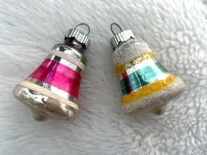 2 Vintage Shiny Brite Glocke Glas Weihnachtsschmuck gestreift Glimmer Glitzer  - Bild 1 von 1