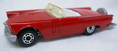 Lesney Matchbox SF #42 Ford Thunderbird, красный корпус, серебристое основание, белый интерьер, - Изображение 1 из 4