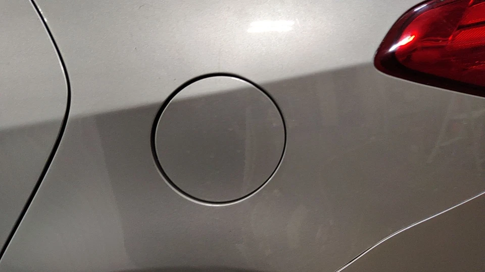 2015-2017 Kia Forte Fuel/Gas Filler Lid Door Cover Flap Bright Silver-3D - Image 1 of 2