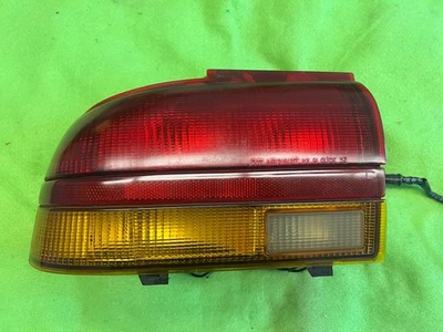 93 94 95 Saturn serie S sedán L LH luz trasera izquierda lado conductor con cableado Foto 1 de 4