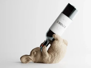  cute 3D printed wine holder in shape of a bunny great for a home decor or a gif - Picture 1 of 4