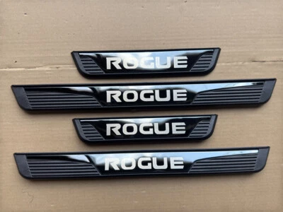 Accesorios de coche para Nissan Rogue Protector de umbral de puerta de acero Protectores de placa de desgaste X4 Foto 1 de 4