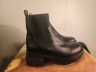 ASOS DESIGN Super Chunky Platform Chelsea Womens Sz 5 Black Ankle Boots NEW - Image 1 of 4