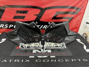 2025 YAMAHA YFZ450R OEM NEW FOOT PEGS & HEEL GUARDS!! 1TD-F7421-00-00, 2009-2025 - Picture 1 of 10