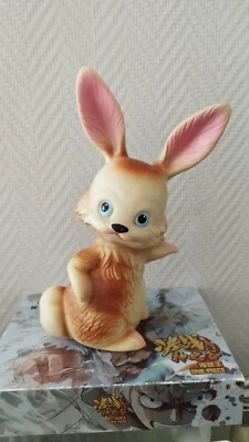 Vintage Pouet Lapin Delacoste Ancien Jouet Rétro Squeeze rabbit figure - Photo 1/3