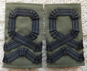 WW2 RNVR & Sea Cadet Subdued Lieutenant Epaulettes (New) - Picture 1 of 1