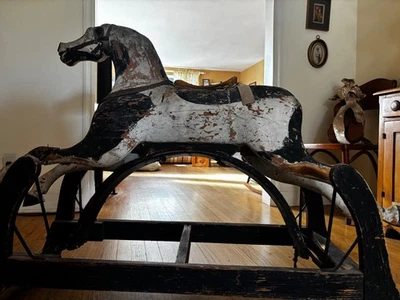 Antiguo planeador primitivo mecedor hobby caballo rústico tallado madera hierro fundido rojo Foto 1 de 4