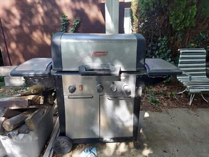 Coleman 4000 BBQ 4 Burner - Picture 1 of 7