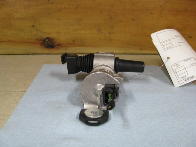 Used Right Qtr Window Regulator Rear fits: 2005 Mercedes-benz Mercedes ml-class - Image 1 of 4