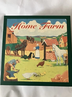 William Britains Collectors Club Home Farm Set # 8705 Farmyard Foto 1 de 4