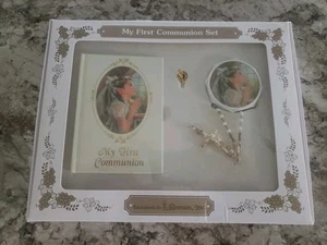 New 1999 First Holy Communion Gift Set Book Rosary Box Scapula Pin - Picture 1 of 2