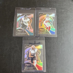 2023 Select Football Club Level Die Cut RC Lot Tillman, Banks, Washington - Bild 1 von 1