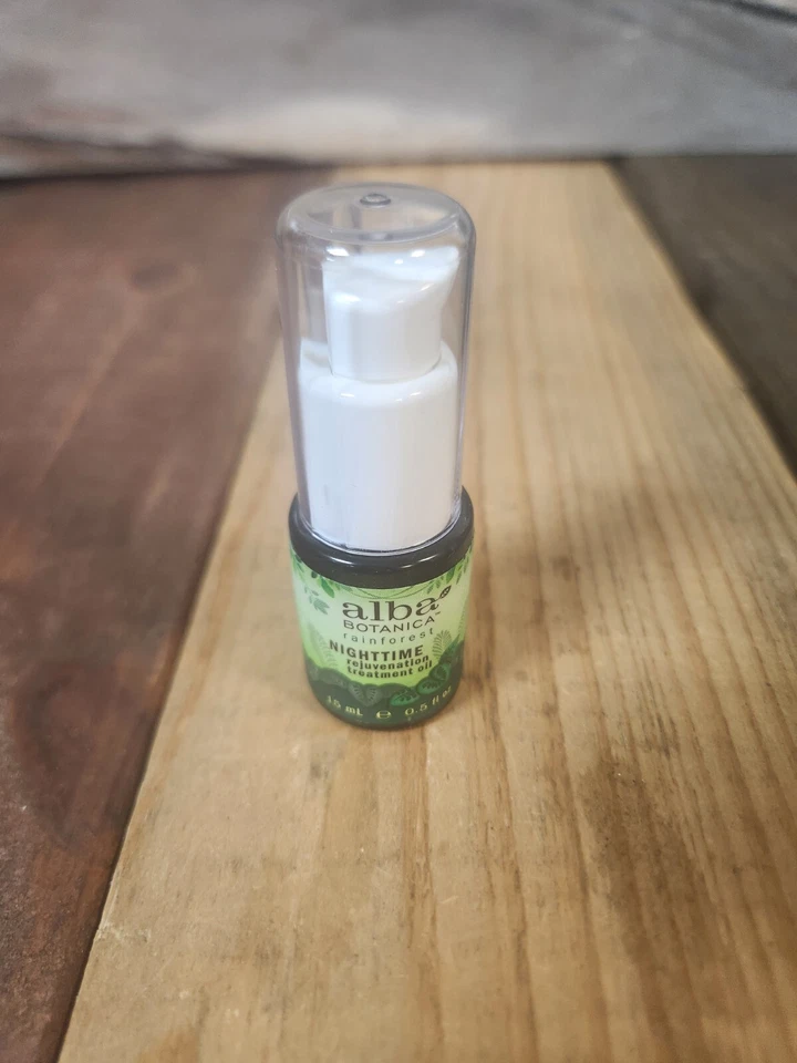 Aceite de tratamiento de rejuvenecimiento nocturno Alba Botanica Rainforest NUEVO 0,5 OZ Foto 1 de 1