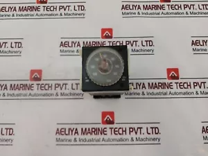 Crouzet TMR48A Timer Mit Basis - Bild 1 von 8
