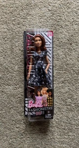 Barbie Fashionista Seeing Stars #74 Seventy Four - Picture 1 of 2