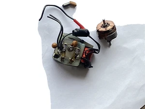 Märklin 3005 BR 23 --kompletten MOTOR mit SCHRAUBEN --- #/4/66 - Bild 1 von 3