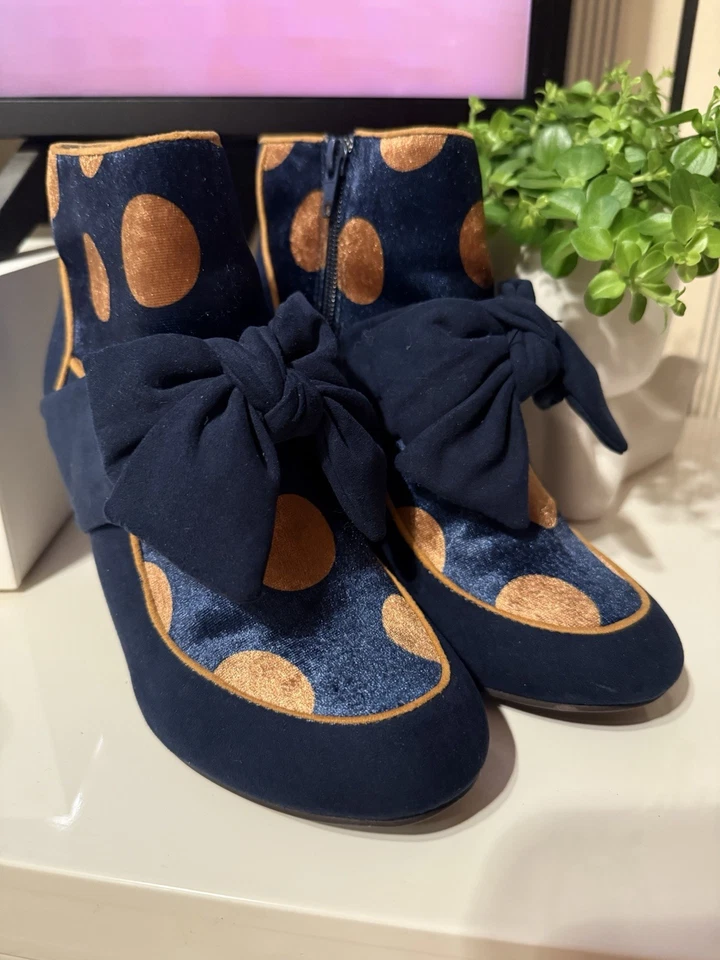 Ruby Shoo Seren Ankle Boots Rockabilly Samt Polka Dots Gr. 38 Neu - Bild 1 von 4