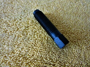 PORSCHE 911 1966-1989 EINSTELLSCHRAUBE FÜR DREHSTAB vorne gut / gebraucht - Bild 1 von 3