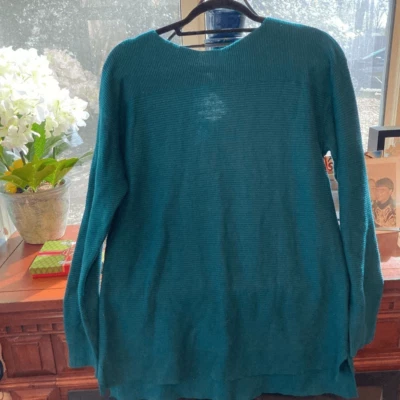 ELLE SUÉTER LIGERO MANGA LARGA VERDE / TALLA: M / NUEVO CON ETIQUETAS Foto 1 de 4