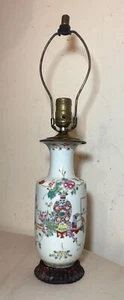 antique Chinese Republic Period Famille Rose painted porcelain wood table lamp - Picture 1 of 14