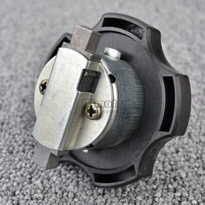 11H-24602-10-00 Fuel Gas Tank Cap Cover w/ Keys For Yamaha RD350LC RD250LC 80-83 - Imagen 1 de 7