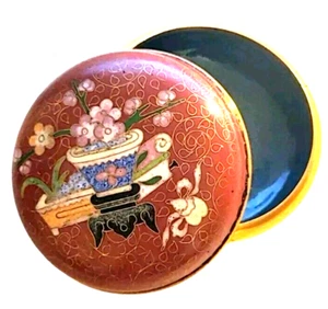 ANTIQUE CHINESE CLOISONNE DOGWOOD FLORAL DESIGN TRINKET BOX BRASS - Picture 1 of 8