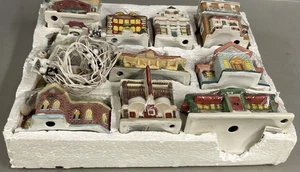 Beleuchtetes Mini Keramik Weihnachtsdorf - komplette Stadt - Bild 1 von 4