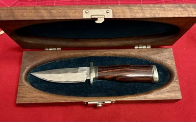 Cuchillo de hoja fija de acero Browning Damasco edición limitada 1000 hecho, Japón Foto 1 de 4