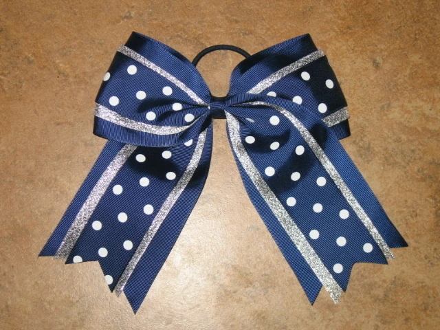 NUEVO "PUNTOS PLATEADOS NAVY" Lazo de pelo de alegría cola de caballo Cinta de 3 pulgadas Niñas Animadoras Foto 1 de 1