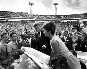 Presidente JFK y señora Kennedy reimpresión vintage 8x10 de foto antigua - Imagen 1 de 1
