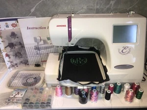 JANOME MEMORY CRAFT 350E - Picture 1 of 15