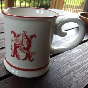 Mango Moon Eve Art Initiale 'H' Tasse weiß rot geblümt nagelneu - Bild 1 von 8
